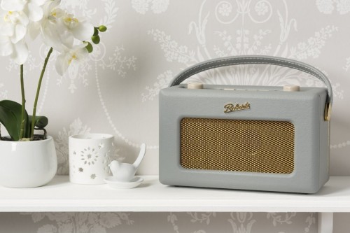 roberts_radio2.jpg