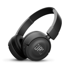 JBL T450BT hos Hages.se