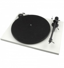 Pro-Ject Essential II Phono USB hos Hages.se