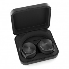 Bang & Olufsen H95 hos Hages.se