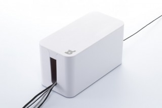 Bluelounge Cable box mini hos Hages.se
