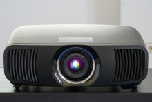 Epson EH-LS12000B